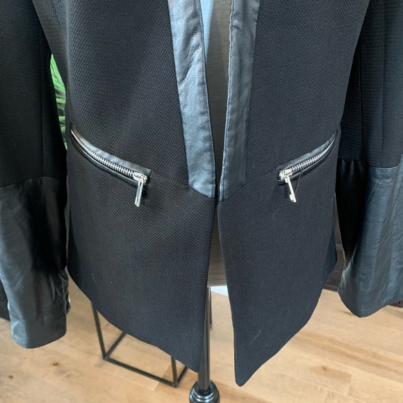 Dynamite black blazer M - Picture 9 of 14